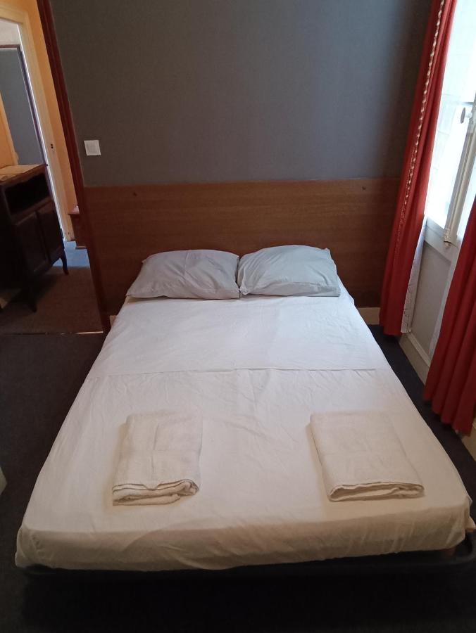 Chambre Chez Marie Et Didier 1 Minute A Pied Du Sanctuaire De Lourdes Ngoại thất bức ảnh